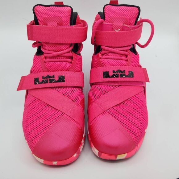 Nike LeBron Soldier 9 - Size 10 - Think Pink Breast Cancer Awareness Month - Picture 1 of 8